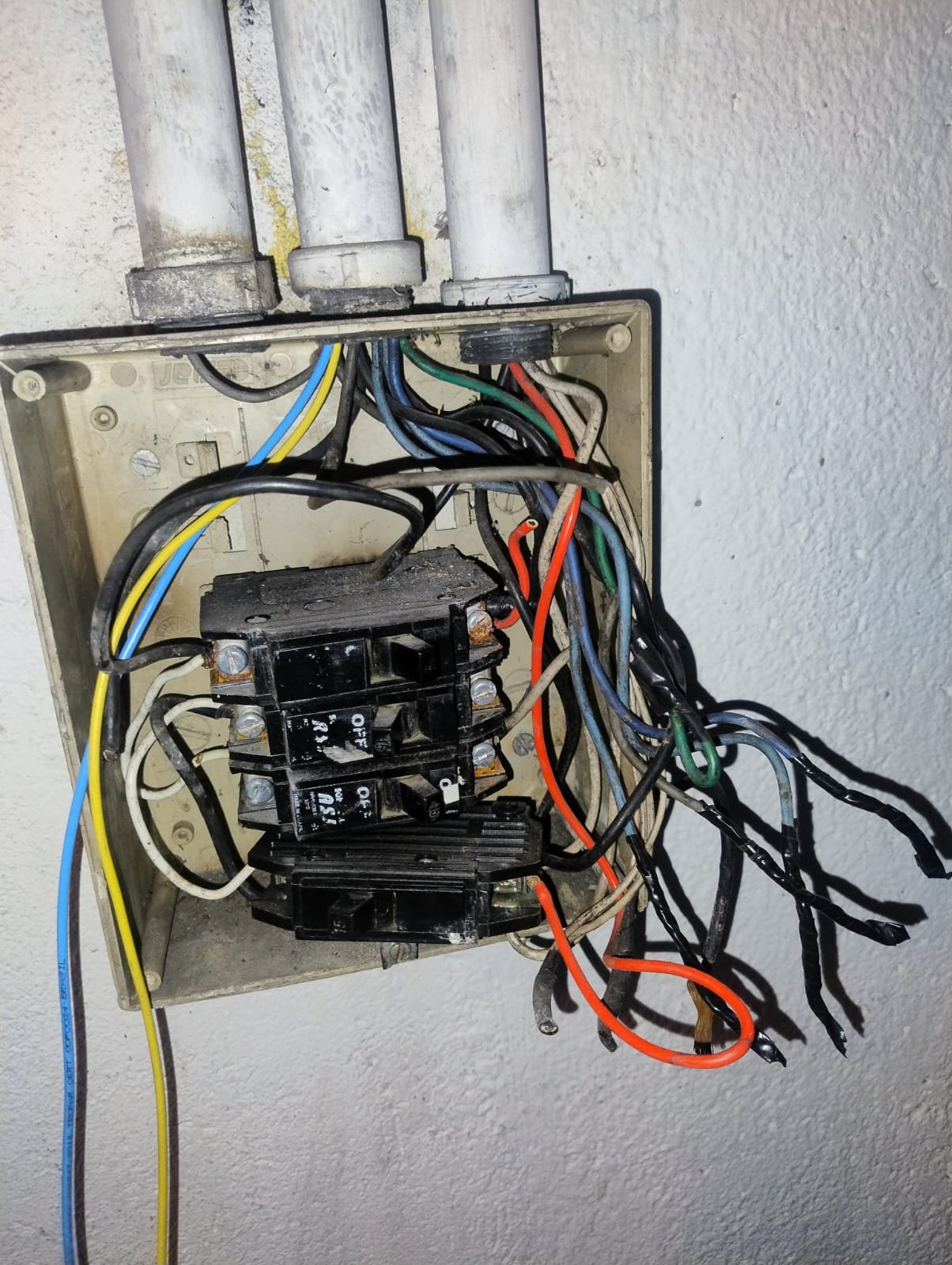 WhatsApp Image 2026-01-21 at 16.00.13 WhatsApp Image 2026-01-21 at 16.00.13